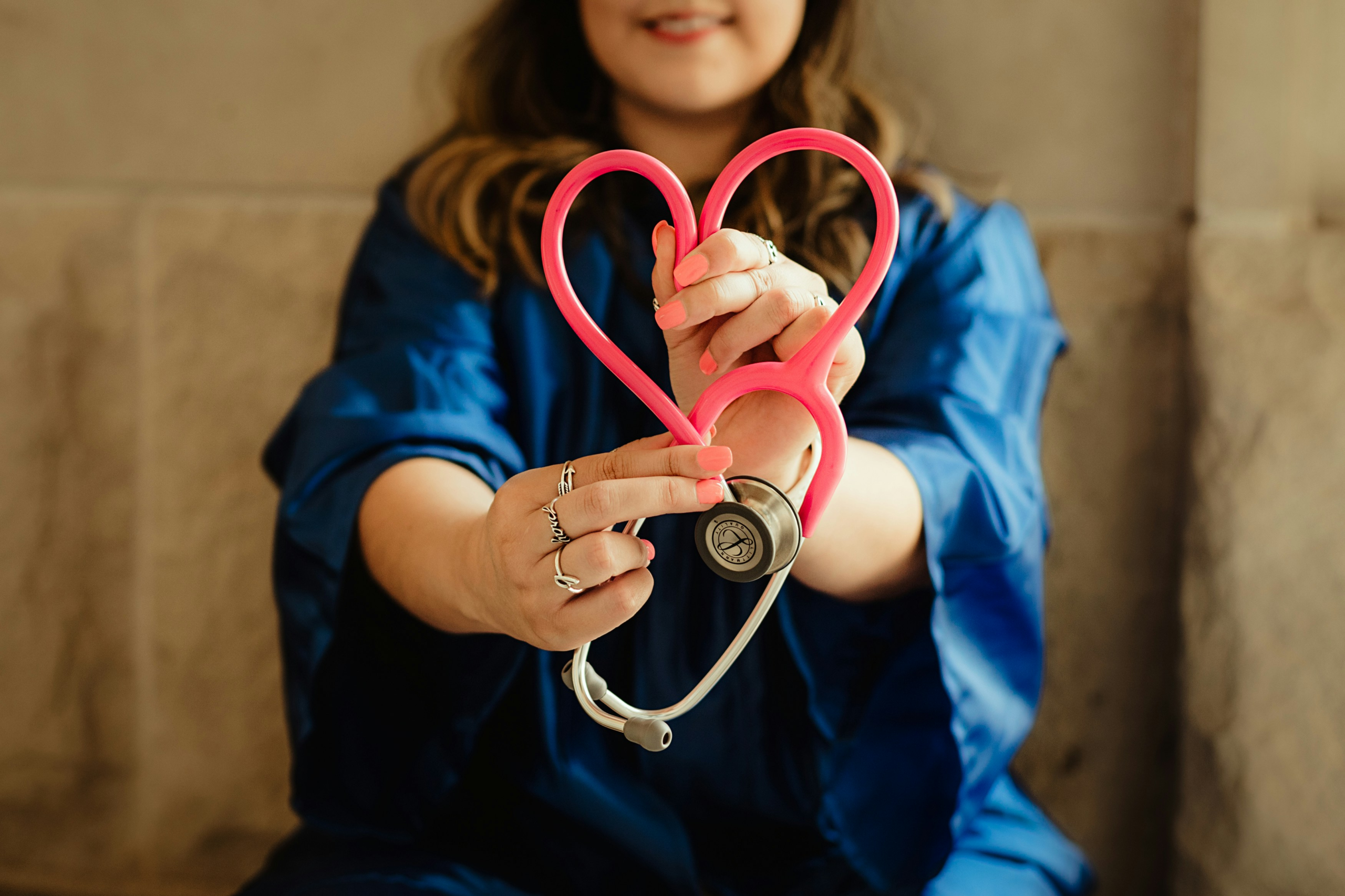 5 Qualities to Look for in a Caregiver